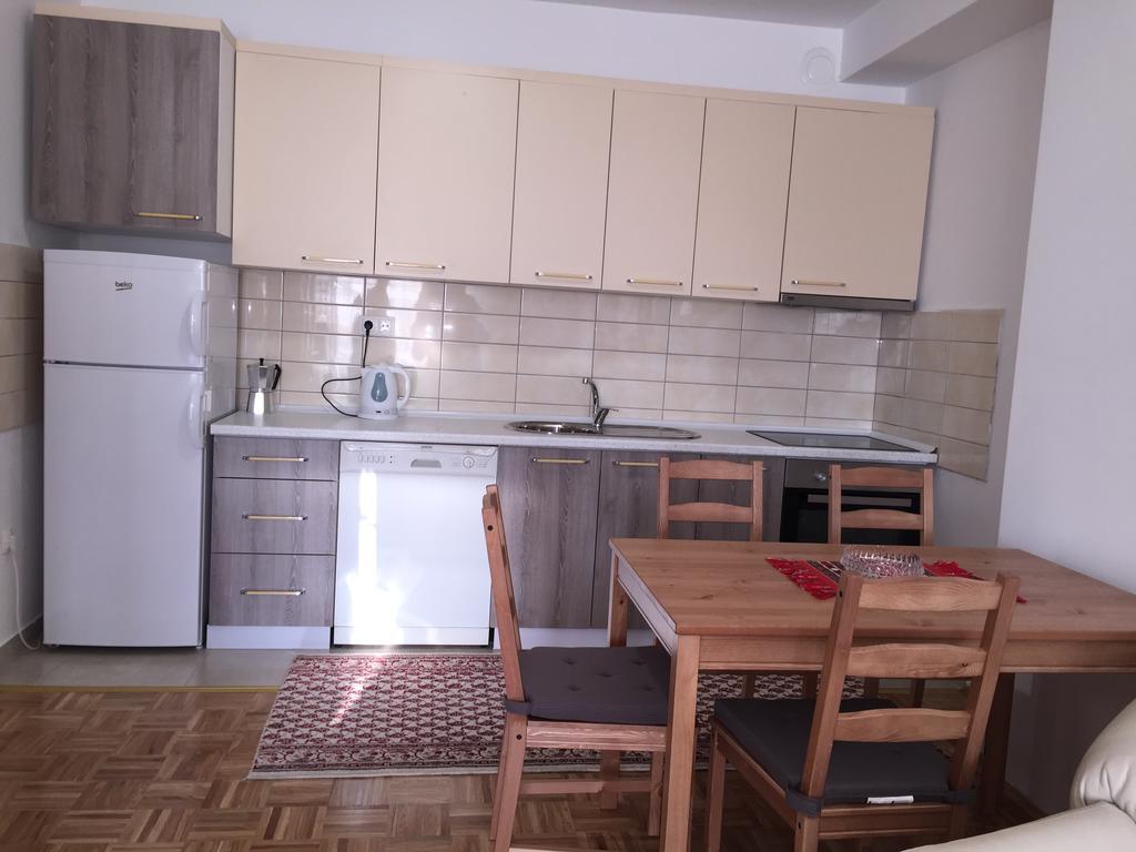 Apartment Gashi プリシュティナ エクステリア 写真